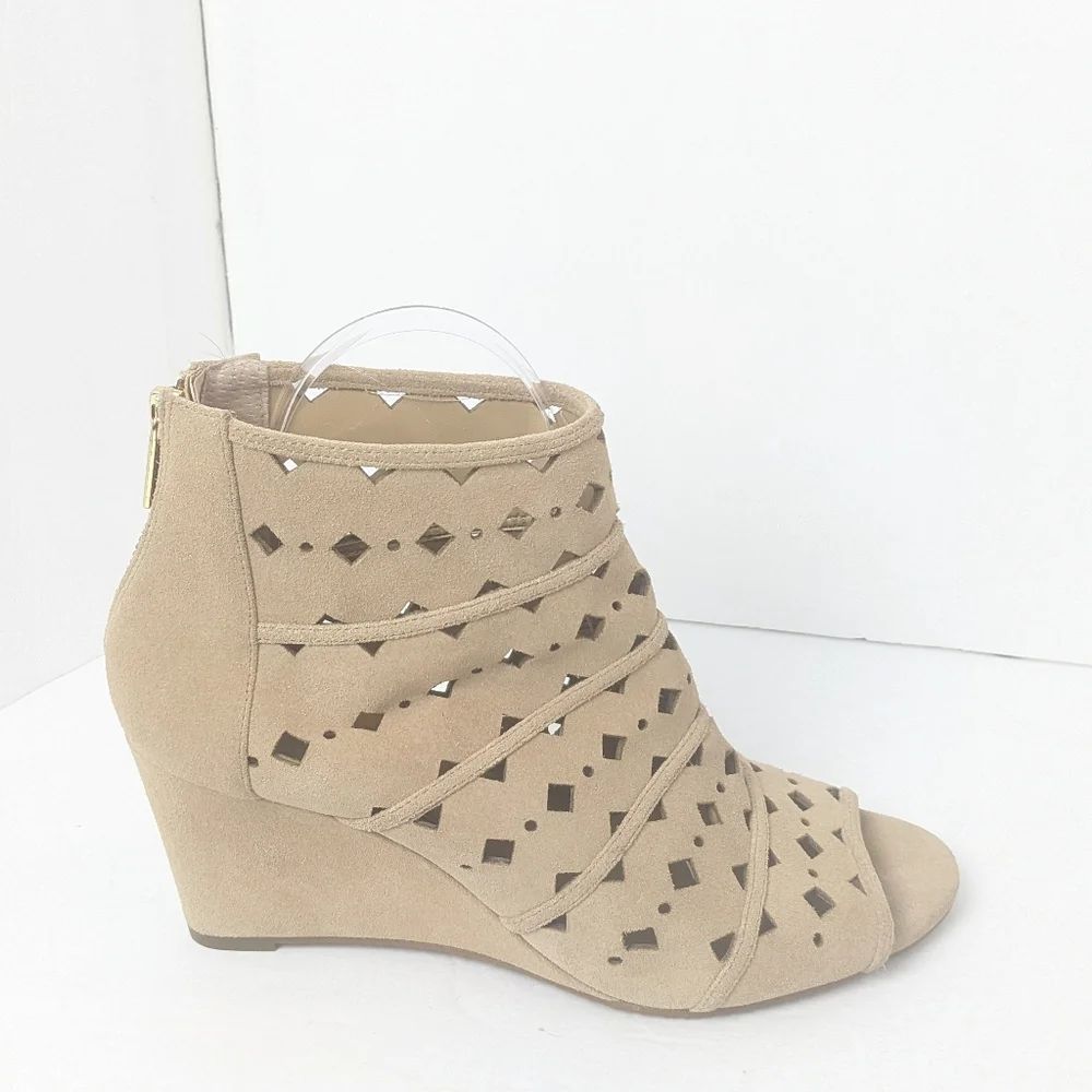 Michael Kors Uma Wedge - Picture 8 of 16